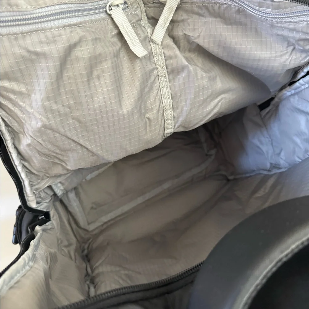 Cross Culture Agent Sneaker Backpack